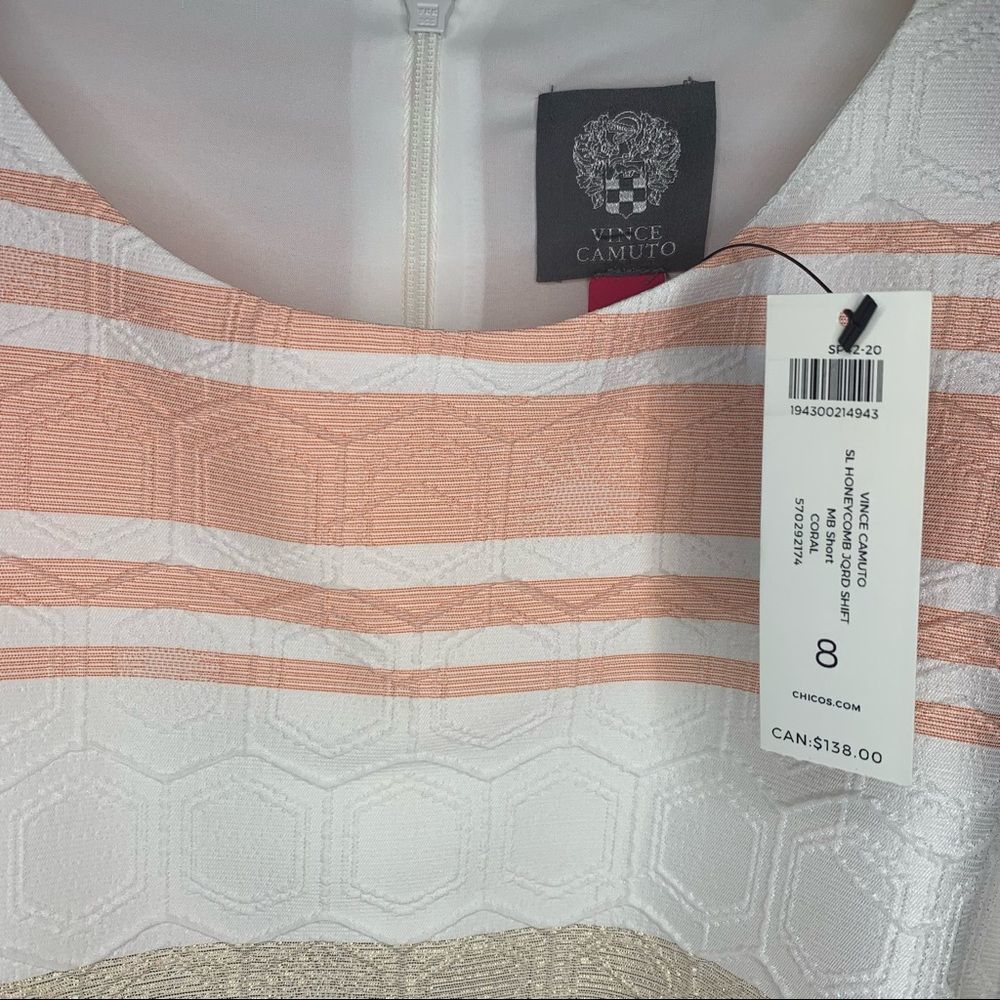 VINCE CAMUTO
Honeycomb Jacquard Shift - Picture 3 of 6